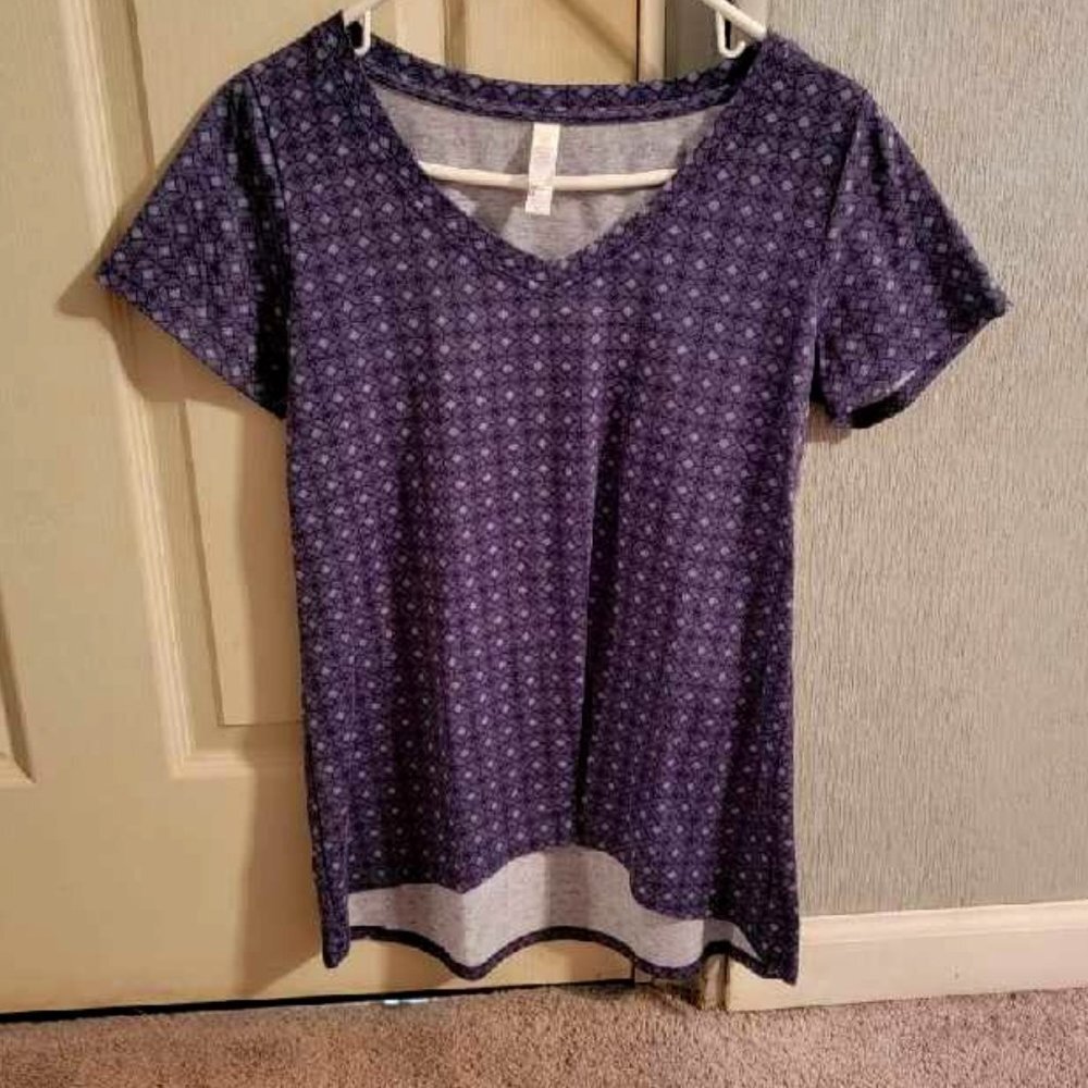 LulaRoe Short Sleeved Christy T - XS *EUC*
